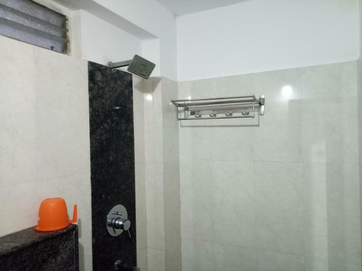 Assam Jatri Niwas Hotel Puri Ngoại thất bức ảnh
