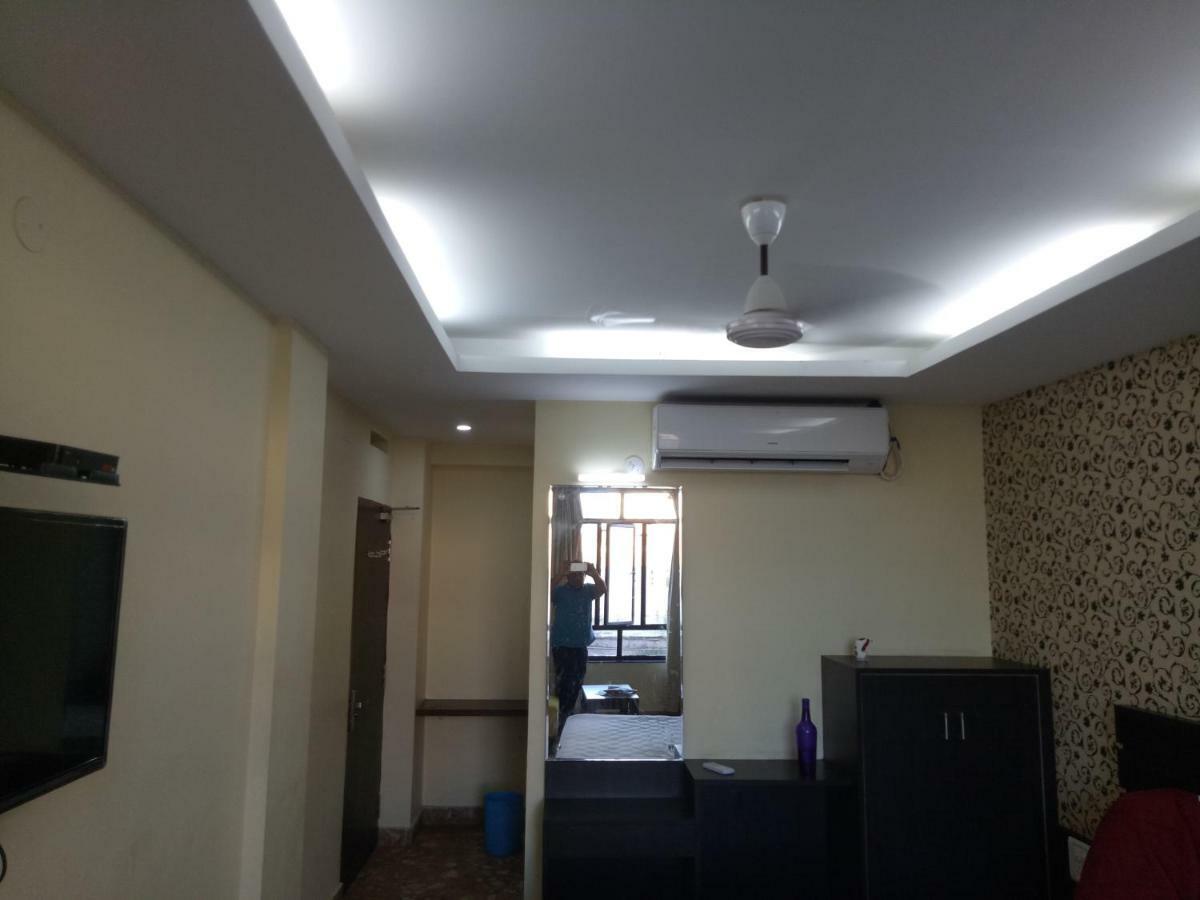 Assam Jatri Niwas Hotel Puri Ngoại thất bức ảnh
