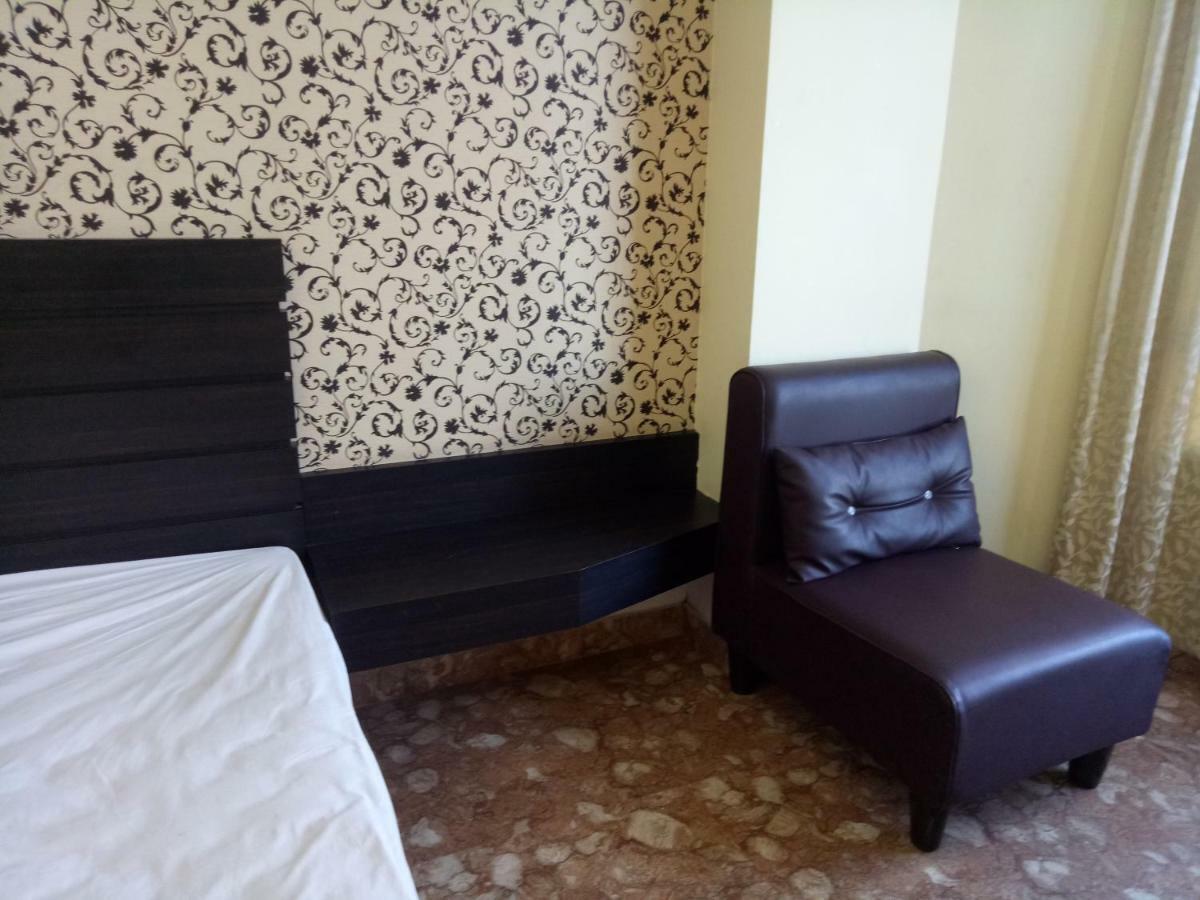 Assam Jatri Niwas Hotel Puri Ngoại thất bức ảnh